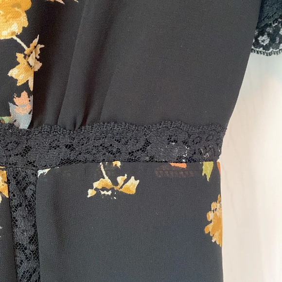 Forever 21 Floral Lace Babydoll Mini Dress - Picture 6 of 9